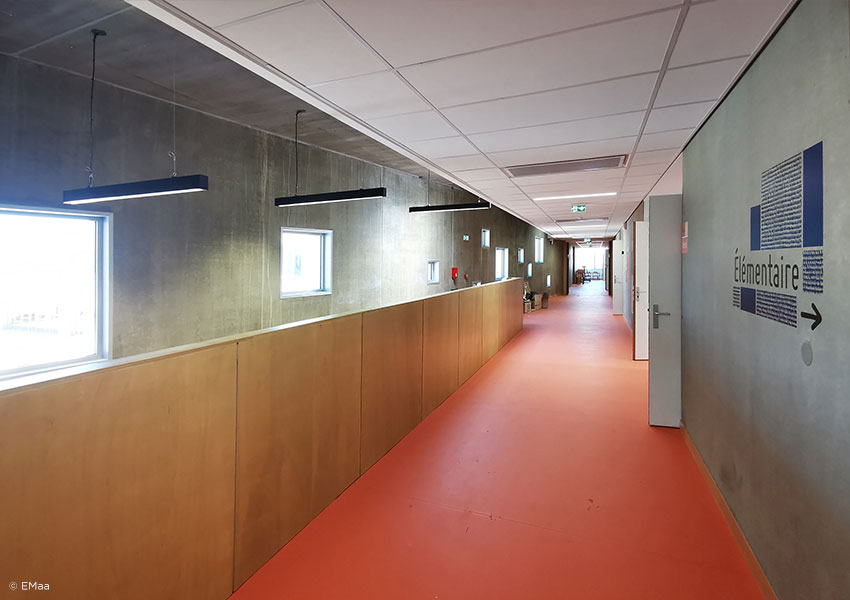 GROUPE SCOLAIRE JULES-G�RAUD SALI�GE