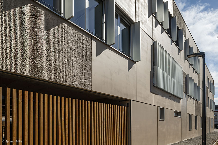 GROUPE SCOLAIRE JULES-G�RAUD SALI�GE